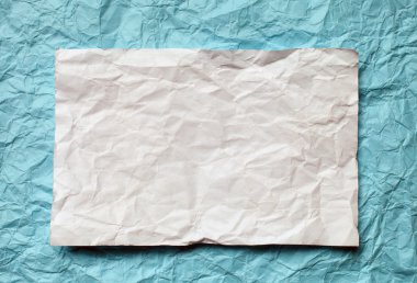 bej renkli arka plan üzerinde kağıt kartı