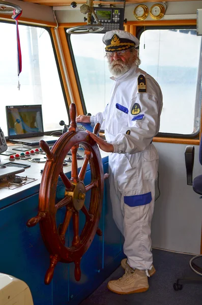 Ο πλοίαρχος του πλοίου — Φωτογραφία Αρχείου