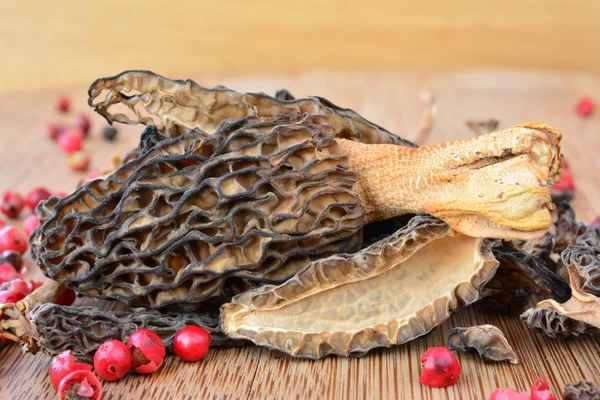 Morels secos de perto Fotografias De Stock Royalty-Free