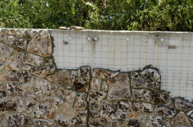 Bakan duvarı taş formunda, Giginski Manastırı'nın için teknoloji