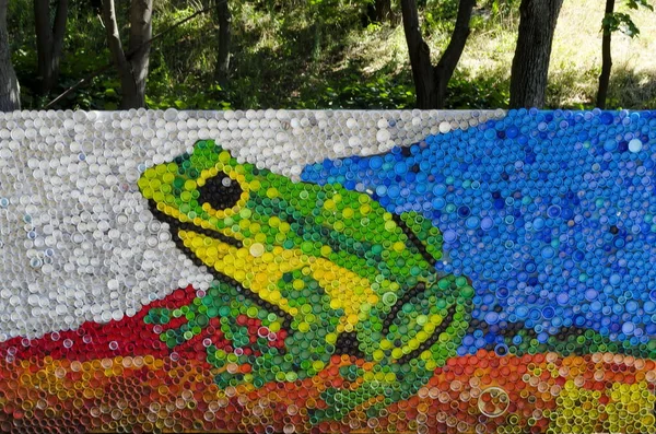 Mozaik Egy Evropean Béka Vagy Hyla Arborea Figura Készült Hulladék — Stock Fotó