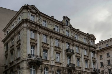 Sofya, Bulgaristan - 03 Aralık 2014: Bulgaristan 'ın başkenti Sofya, Bulgaristan ve Avrupa' daki eski güzel binaların parçaları. Ziyaret yerinde..