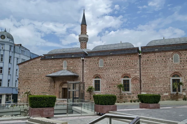 Részlet a szépség mecset és ásatások a Plovdiv város központjában — Stock Fotó