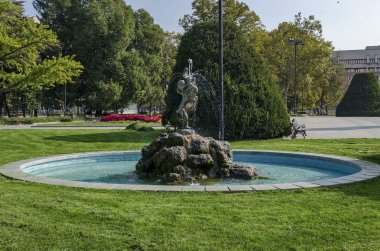 Rusçuk kasabasında bahçesinde çeşme