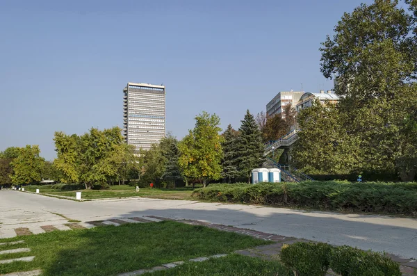 Riverside park in Ruse town along river Danube — Stock Photo, Image