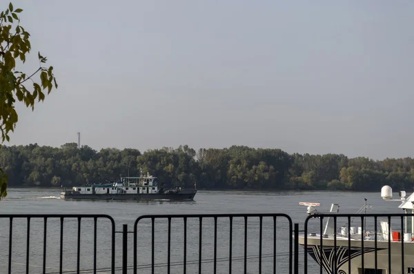 Ship pass along the Ruse port at Danube river — Stock Photo, Image