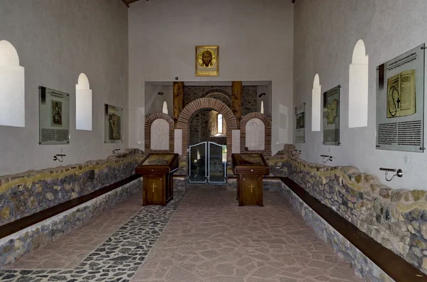 Vista interior da igreja "Ascensão" em Stari Mali grad — Fotografia de Stock
