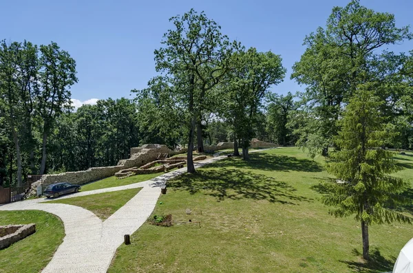 Vista para dentro do parque da cidade prevalece Mali — Fotografia de Stock