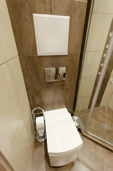 Bathroom and toilet in renovated apartment in Sofia — Stock Photo, Image