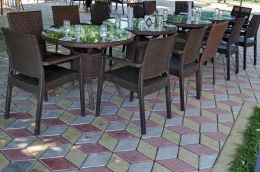 Kutlamak için zevkli köşeye doğru bak