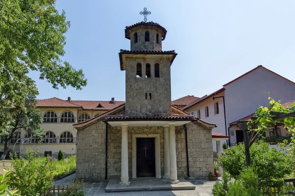 Rekonstruktiv bulgariska ortodoxa kyrkan i active Batkun kloster — Stockfoto