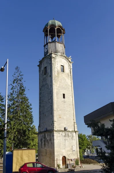 Πολύ παλιό πύργο του ρολογιού στην πόλη Ράζγκραντ — Φωτογραφία Αρχείου