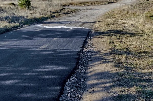 Repaired asphalt road in the Plana mountain — Stock Photo, Image