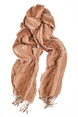 İpek eşarp. Beyaz arka plan üzerinde izole bej İpek eşarp