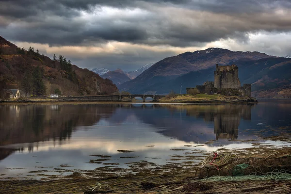 Eilean Donnan Castelo pôr do sol vista — Fotografia de Stock