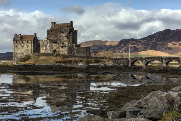 Eilean Donnan kale yansıma — Stok fotoğraf