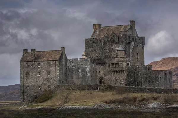 Zamknij widok Moody Eilean Donnan zamek — Zdjęcie stockowe