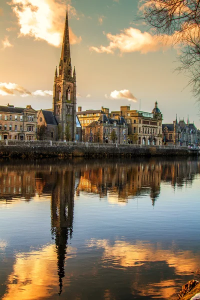 Church Steeple reflection on the River Tay — Stock Photo, Image