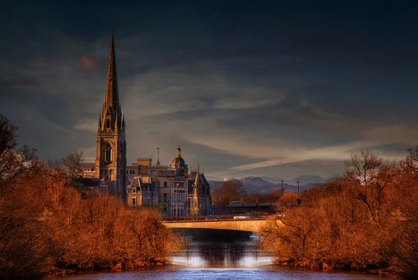 Nehir tay kilise — Stok fotoğraf