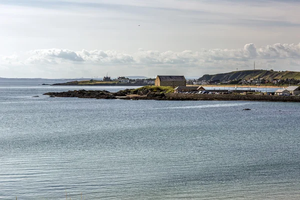 Tittar ner över Elie kust — Stockfoto