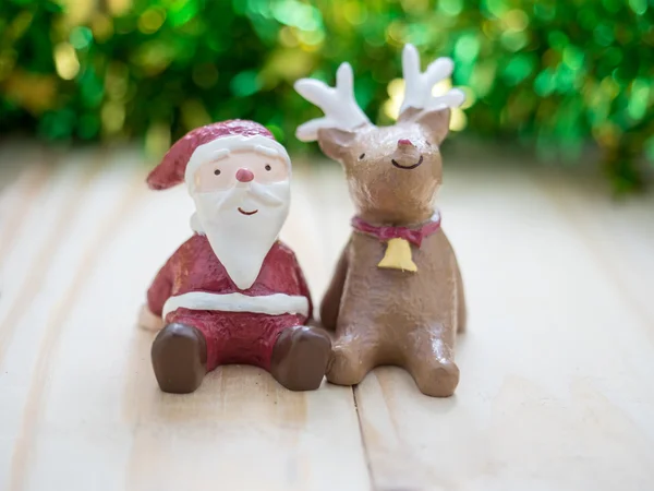 Noel Baba ve Ren geyiği, dekorasyon mutlu Noeller