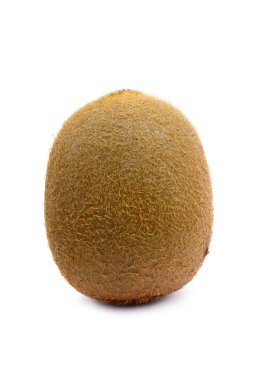 Stüdyo çekim üzerinde beyaz izole doğal taze kivi