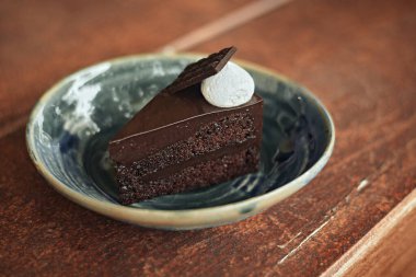 Masada ev yapımı çikolatalı pasta!