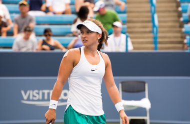 Mason, Ohio - 13 Ağustos 2016: Lauren Davis, 13 Ağustos 2016'da Mason, Ohio'daki Batı ve Güney Açık'ta Viktorija Golubic ile ön eleme maçında.  