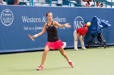 Mason, Ohio - 13 Ağustos 2016: Viktorija Golubic, 13 Ağustos 2016'da Mason, Ohio'daki Western and Southern Open'da Lauren Davis'e karşı ön eleme maçında.  