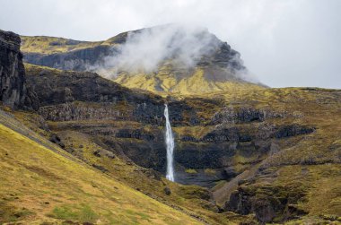 İzlanda 'daki Lomagnupor Vadisi.