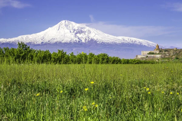 Khor Virap Kolostor Ararat Hegy Előtt Jerevánból Örményországból Nézve Hófödte — Stock Fotó