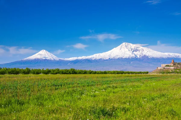 Mosteiro Khor Virap Frente Monte Ararat Visto Erevan Armênia Este Fotografias De Stock Royalty-Free