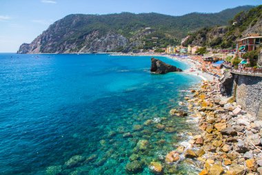 Resimli kıyı köyü Monterosso al Mare, Cinque Terre, İtalya.