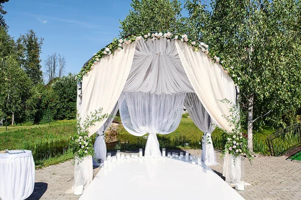 Wedding Registration Area Summer Candles Fresh Flowers White Chairs — Stock Photo, Image