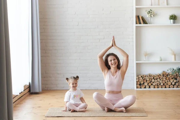 Smiling Young Curly Woman Looking Camera Sitting Carpet Floor Lotus — Stock Photo, Image