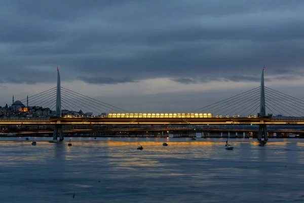 Golden Horn Bridge Ponte Sospeso Cavo Istanbul Turchia — Foto Stock