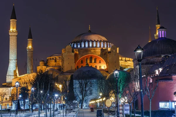 Τζαμί Αγίας Σοφίας Στο Σουλταναχμέτ Κωνσταντινούπολη Τουρκία Νυχτερινή Προβολή — Φωτογραφία Αρχείου