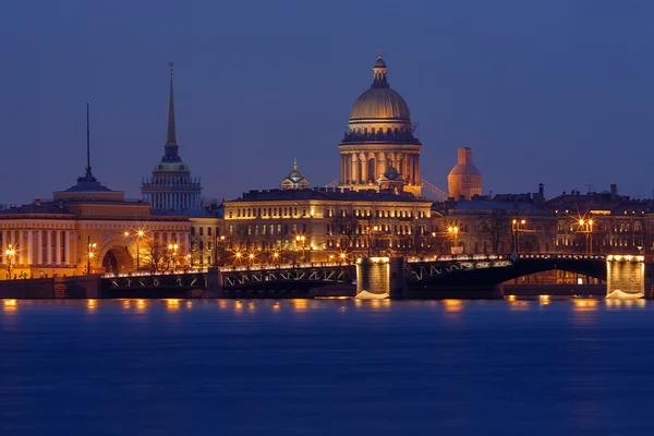 Sankt Petersburg most important landmarks by Night — Stock Photo, Image