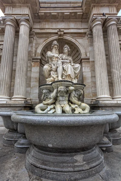 The Albrecht Fountain Danubius — Stock Photo, Image