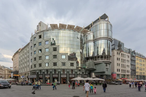 Haas-Haus on Stephansplatz in Vienna. — Stock Photo, Image
