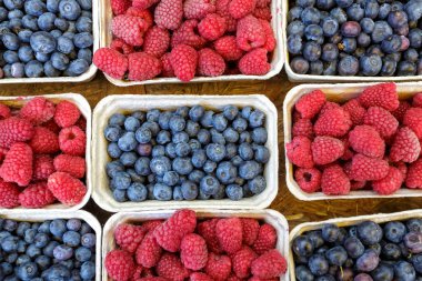 Taze karışık meyveli