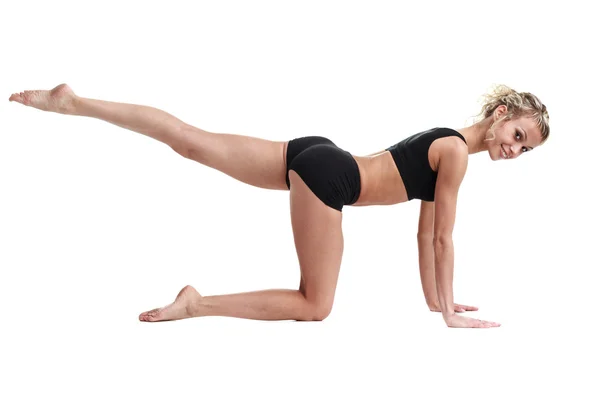 Aerobik jimnastik yapan kadın tüm vücudunu izole ediyor.. — Stok fotoğraf