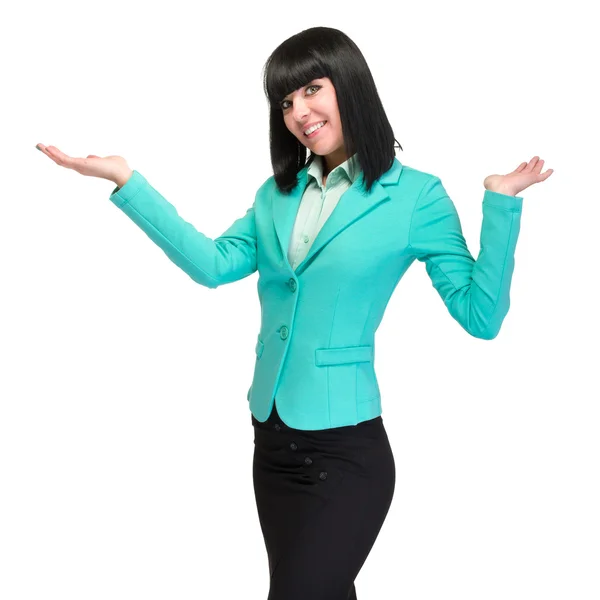 Glad ung affärskvinna visar kopia utrymme, isolerad på vit — Stockfoto