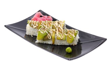 Beyaz geleneksel taze Japon suşi rulo