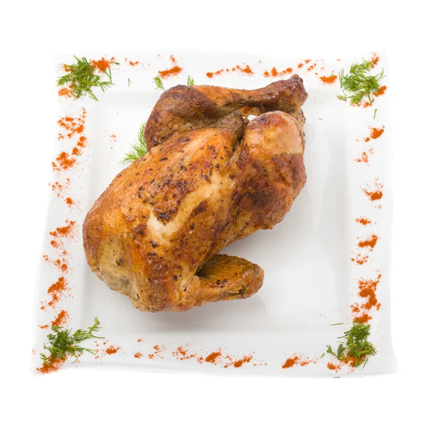 Carcassa di pollo fritto al forno isolata su bianco — Foto Stock