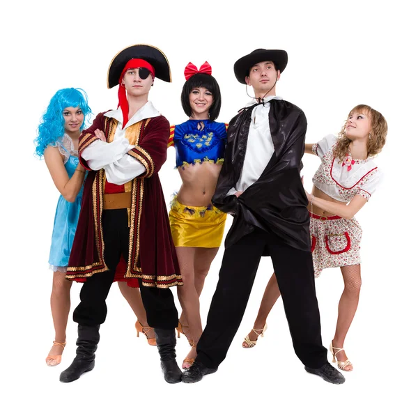 paar gekostumeerd met intensiteit in de lucht