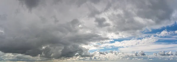 환상적 먹구름 자연적 파노라마 — 스톡 사진
