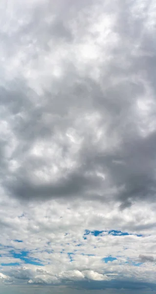 Fantastic thunderclouds, vertical panorama — Stock Photo, Image