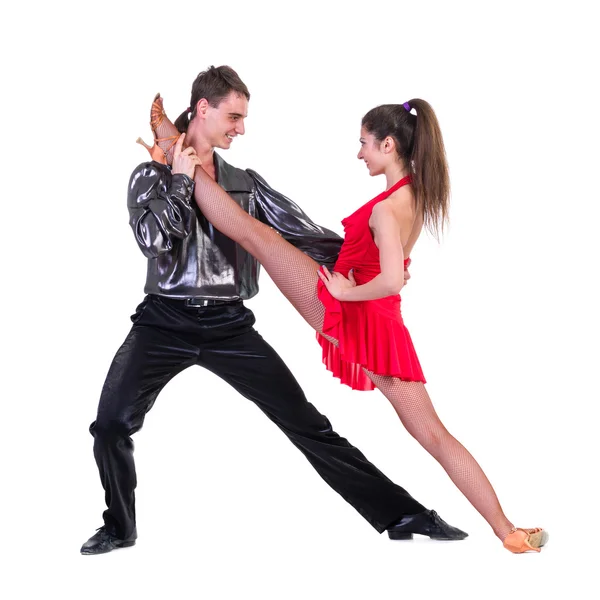 Latino dansers poseren. geïsoleerd. — Stockfoto