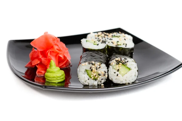 Sushi rotola su un bianco — Foto Stock